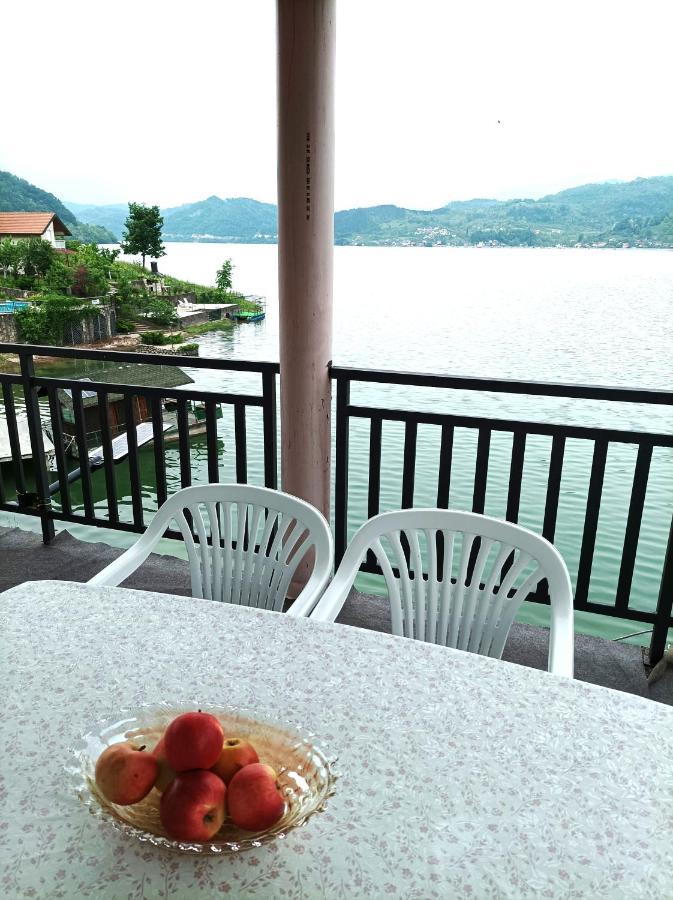 Dina Apartman Jablanicko Jezero كونييتش المظهر الخارجي الصورة